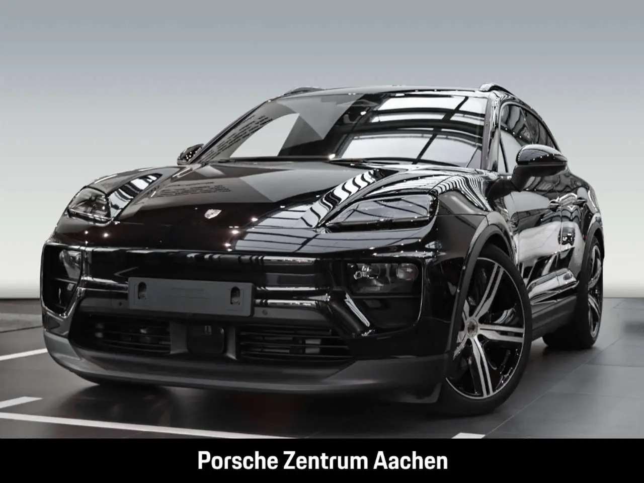 Photo 1 : Porsche Macan 2024 Électrique