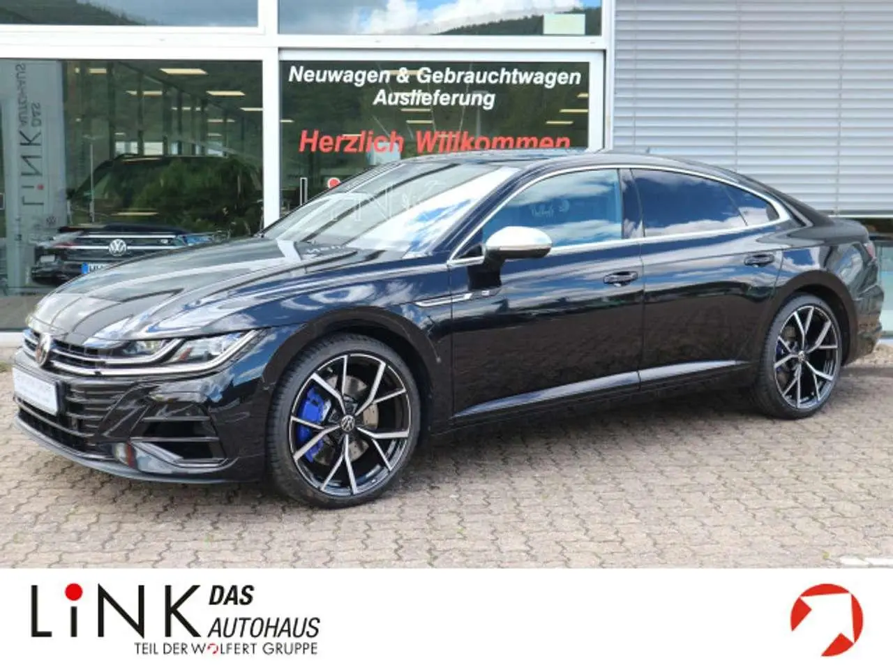 Photo 1 : Volkswagen Passat 2023 Essence