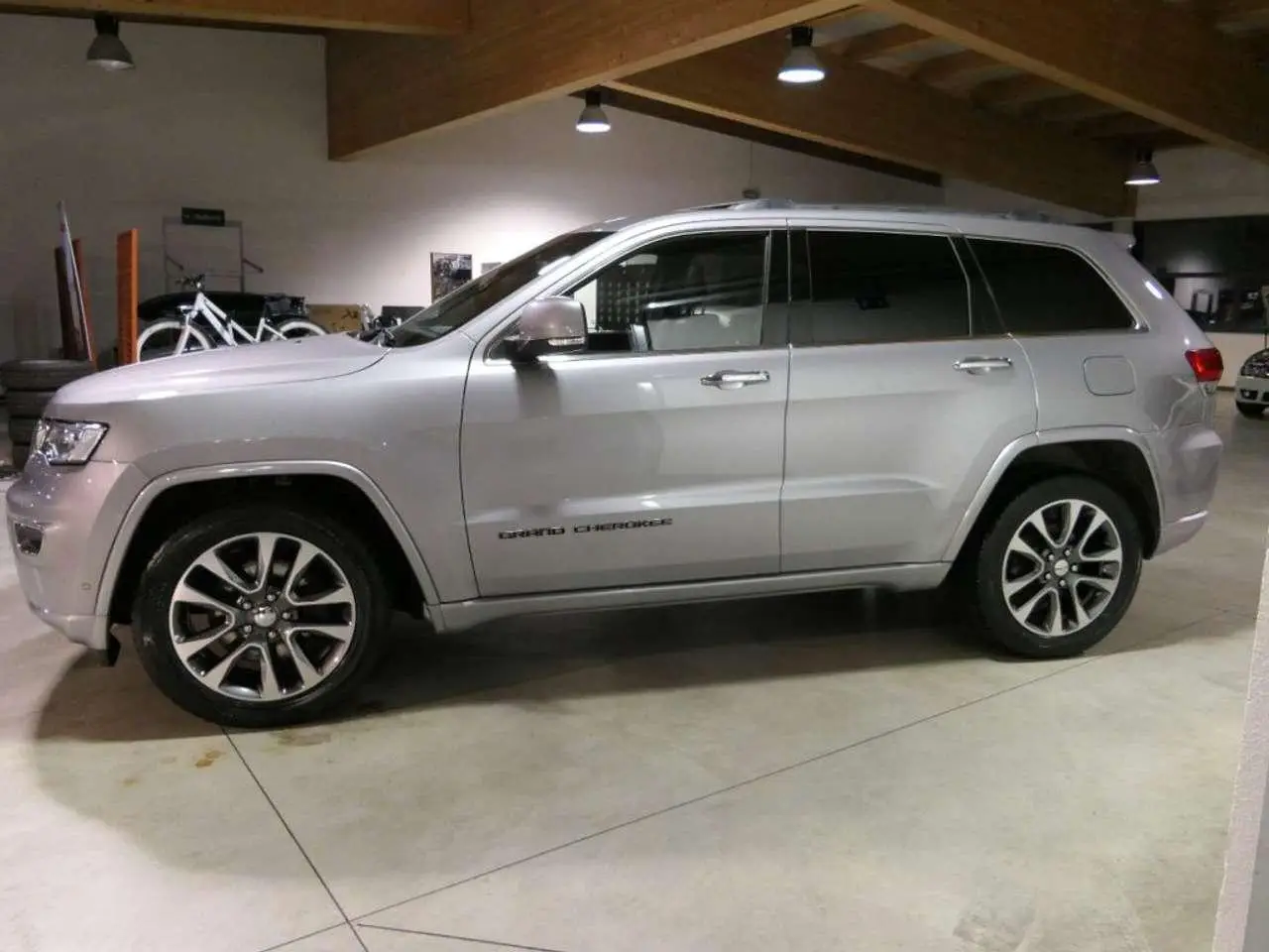 Photo 1 : Jeep Grand Cherokee 2018 Diesel