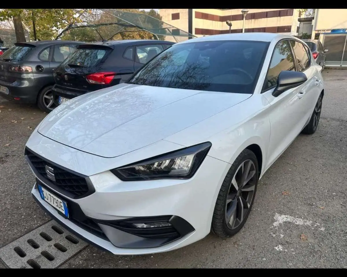 Photo 1 : Seat Leon 2022 Diesel