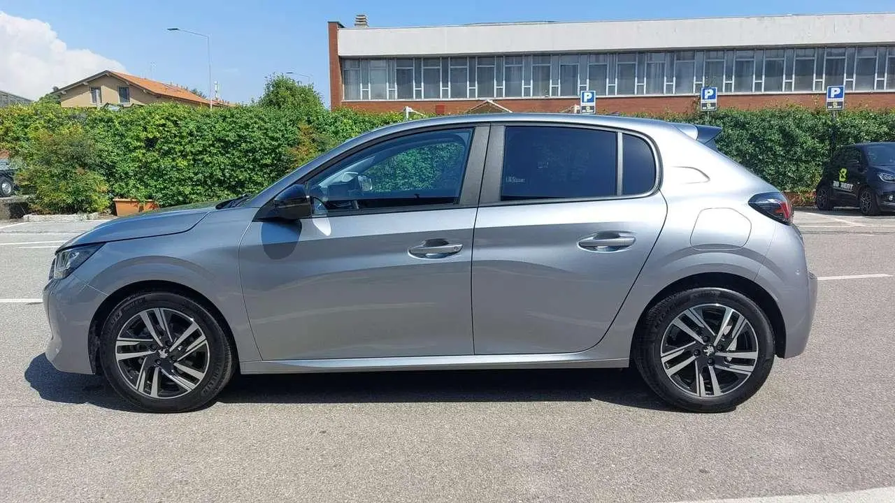 Photo 1 : Peugeot 208 2023 Petrol