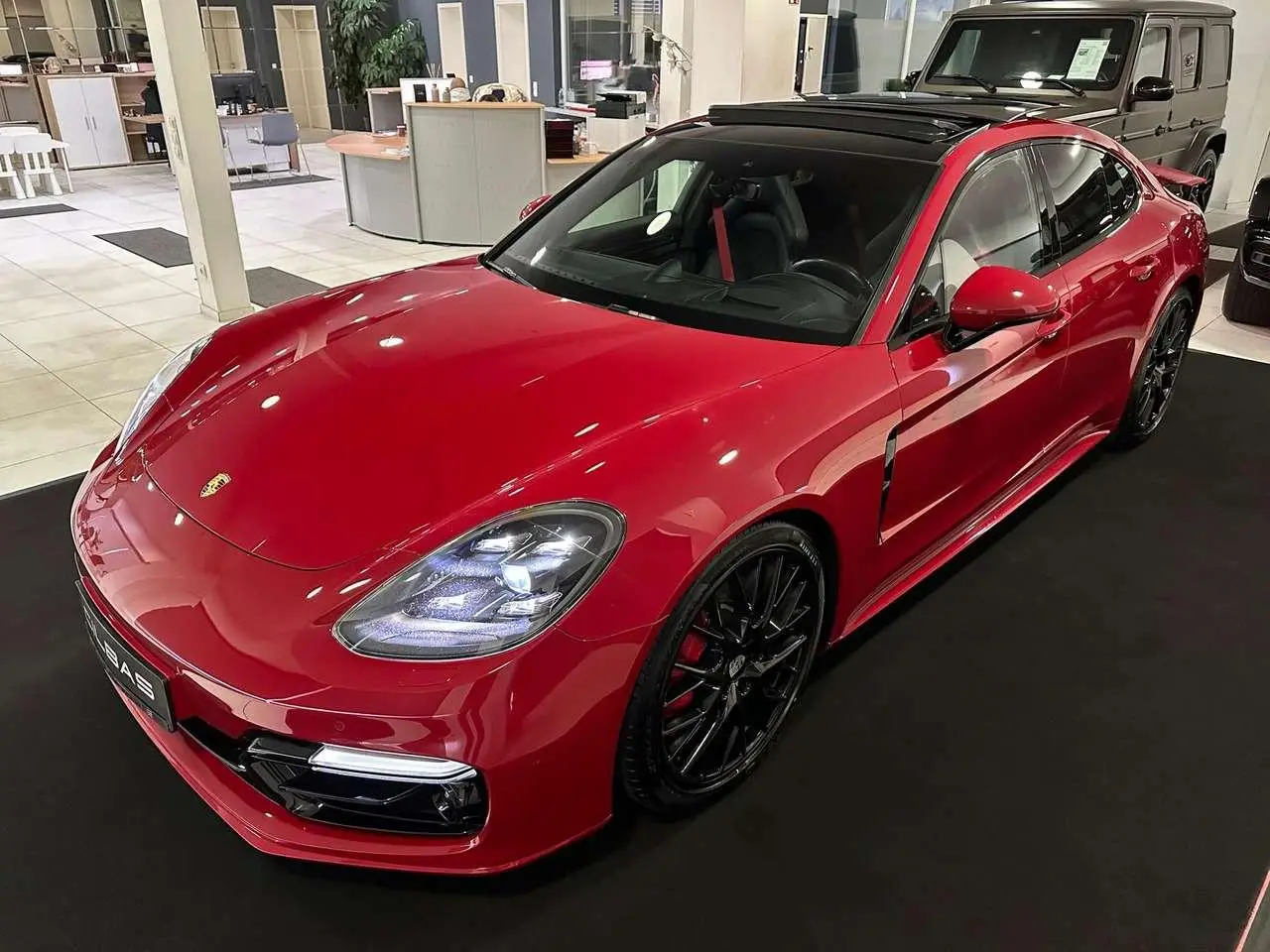 Photo 1 : Porsche Panamera 2019 Petrol