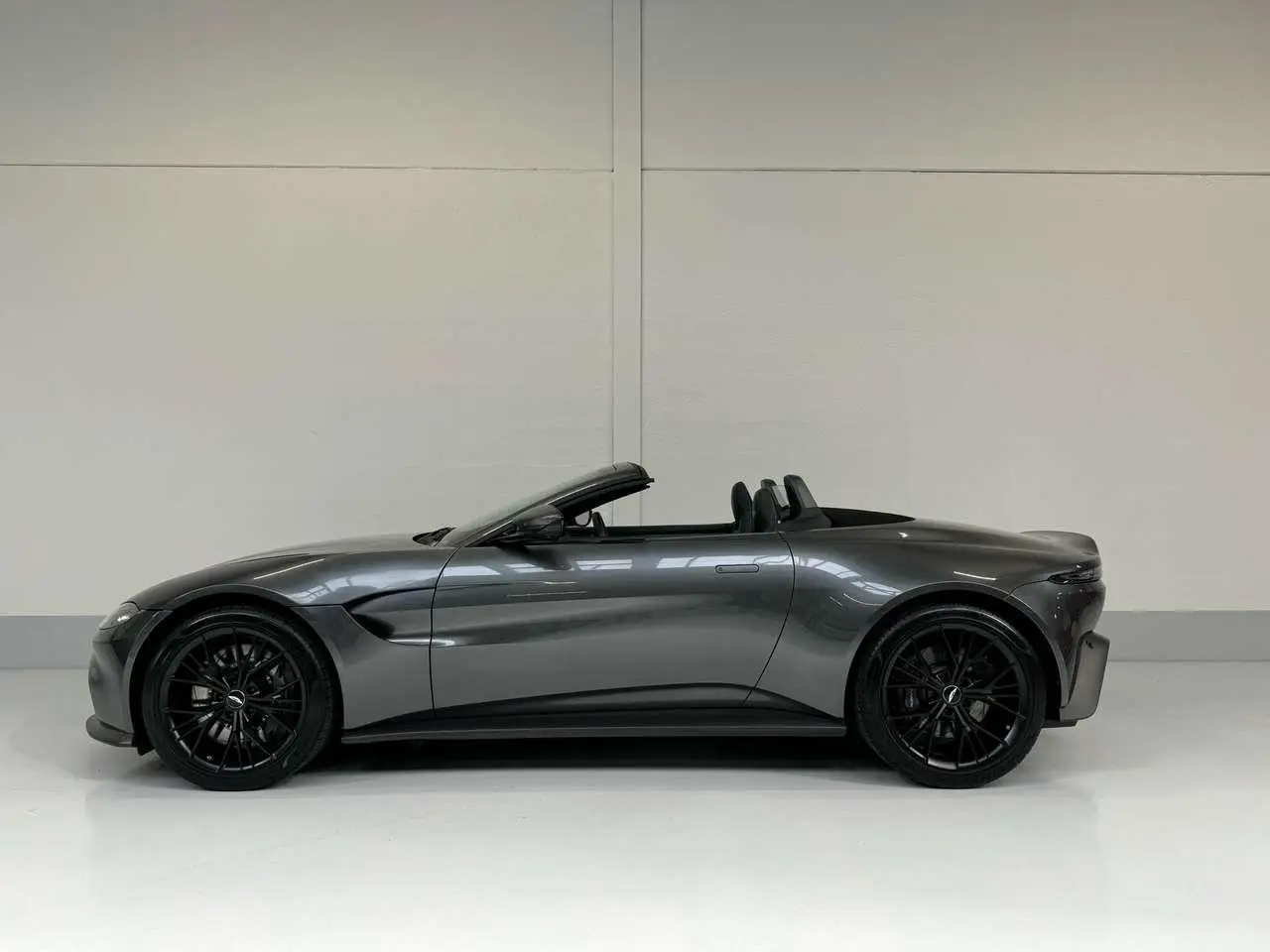 Photo 1 : Aston Martin Vantage 2023 Essence