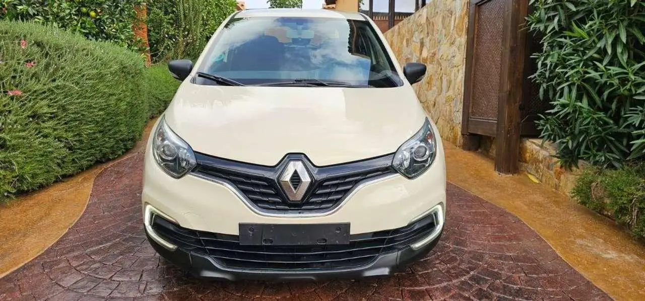 Photo 1 : Renault Captur 2019 Diesel