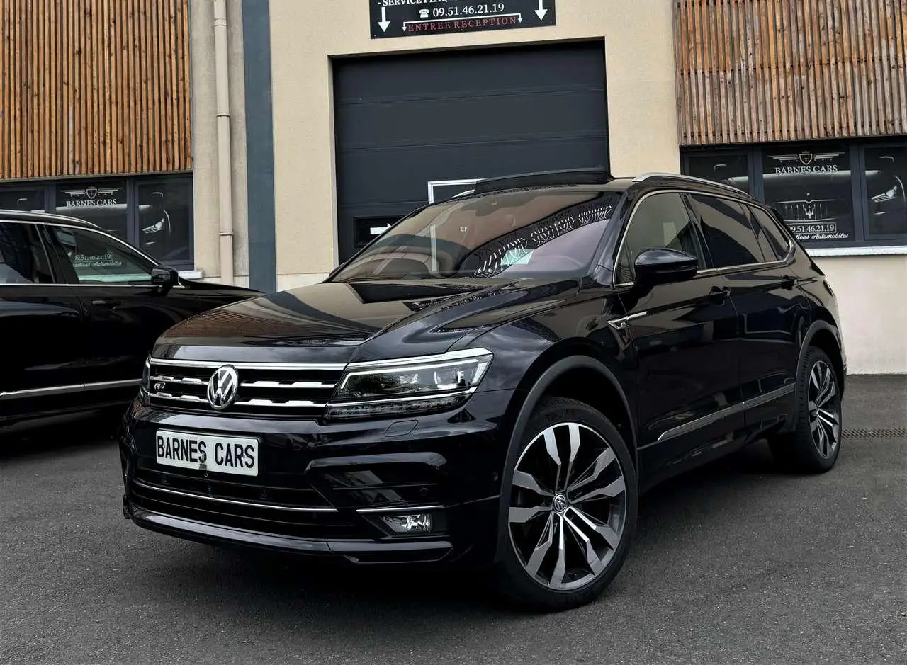 Photo 1 : Volkswagen Tiguan 2019 Petrol