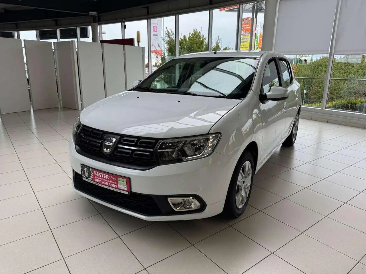 Photo 1 : Dacia Sandero 2020 Petrol