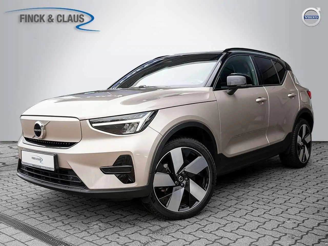 Photo 1 : Volvo Xc40 2023 Électrique