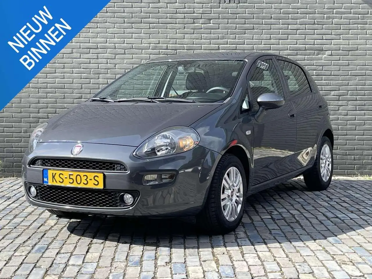 Photo 1 : Fiat Punto 2016 Essence