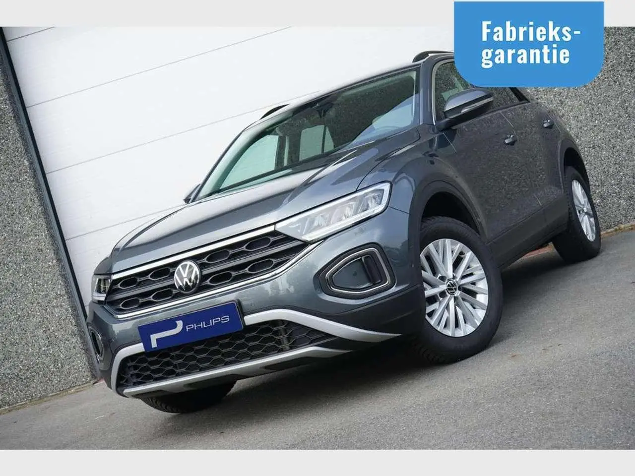 Photo 1 : Volkswagen T-roc 2023 Essence