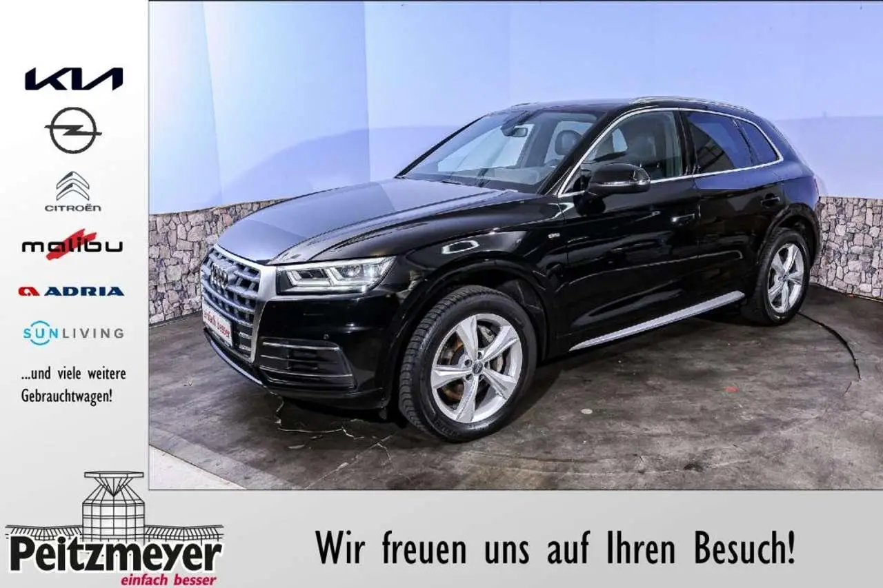 Photo 1 : Audi Q5 2018 Diesel