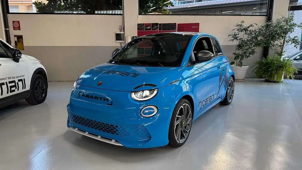 Photo 1 : Abarth 500 2023 Electric