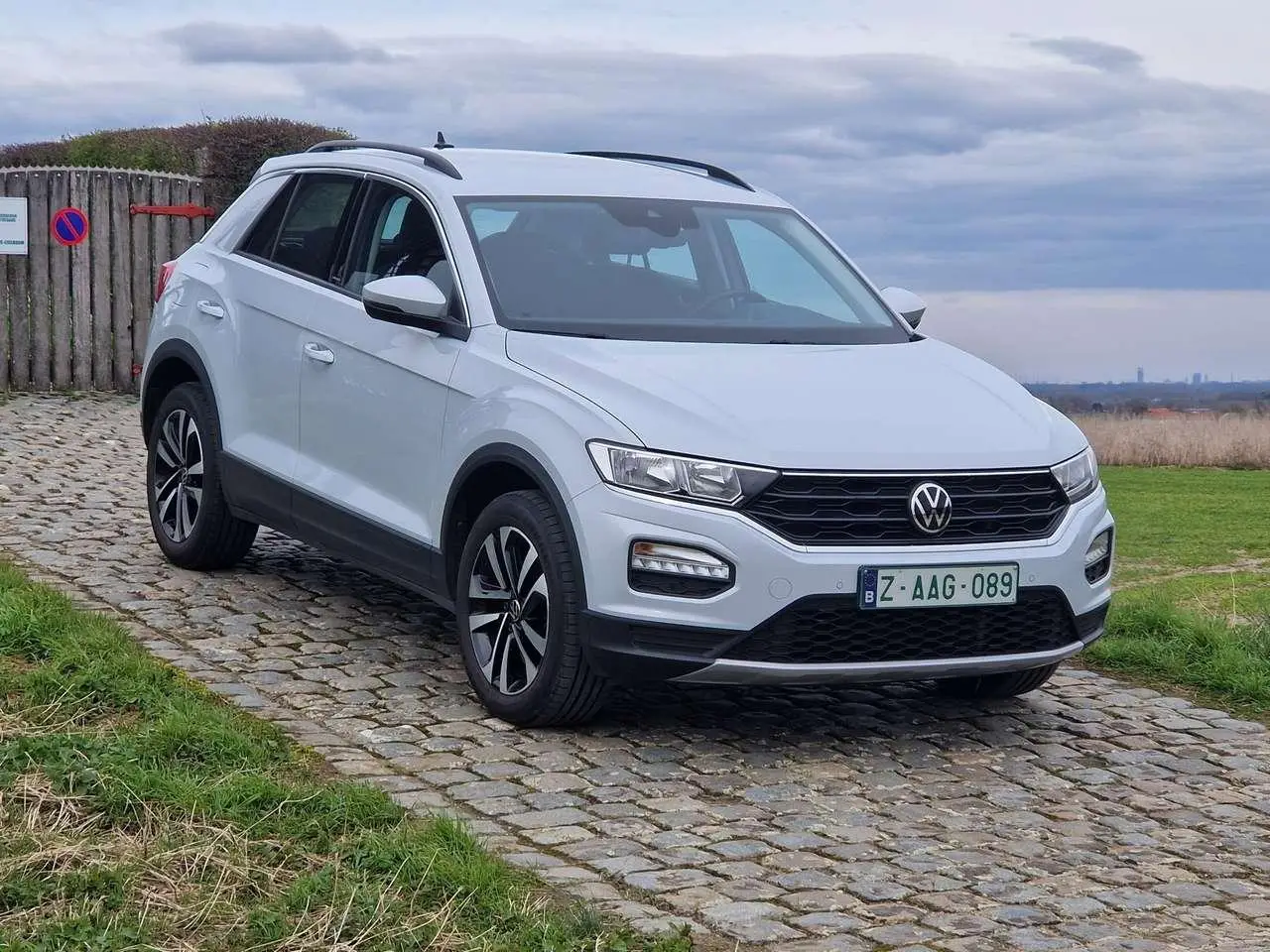 Photo 1 : Volkswagen T-roc 2021 Petrol