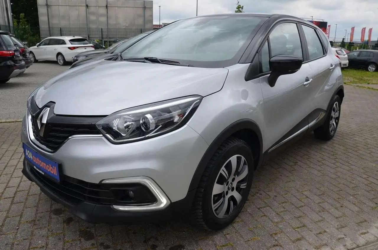 Photo 1 : Renault Captur 2018 Petrol