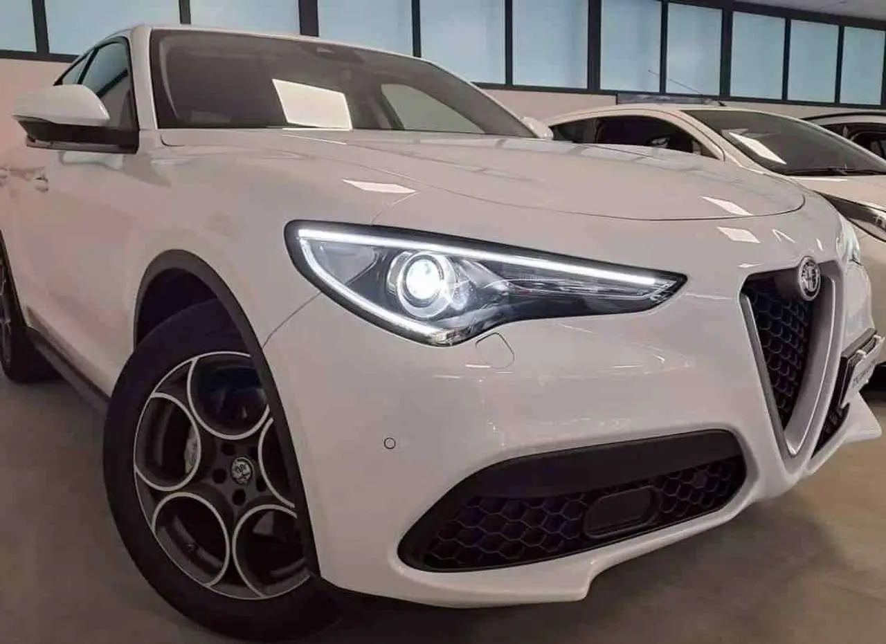 Photo 1 : Alfa Romeo Stelvio 2019 Diesel