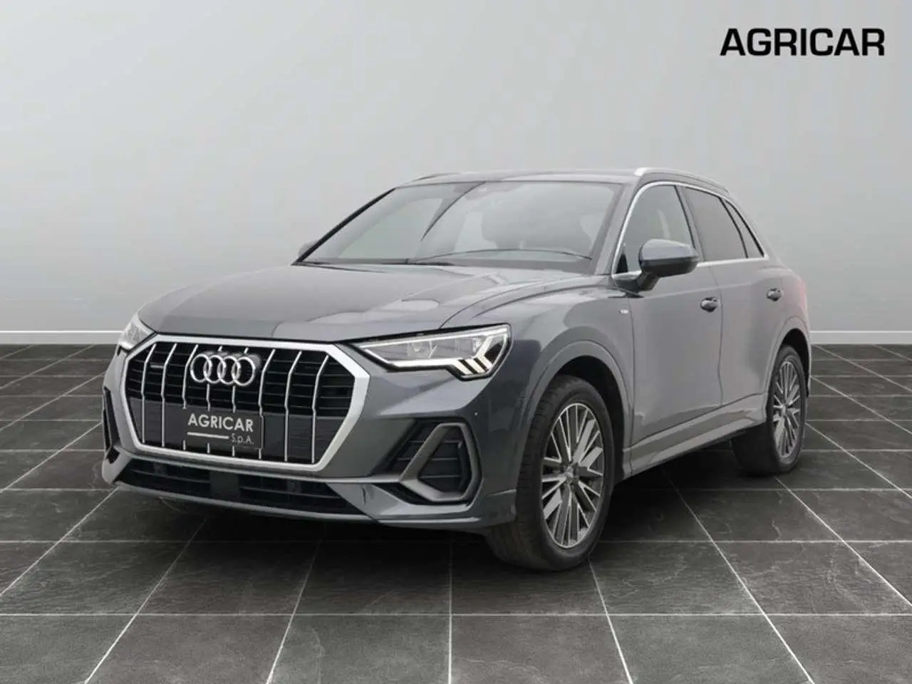 Photo 1 : Audi Q3 2019 Diesel