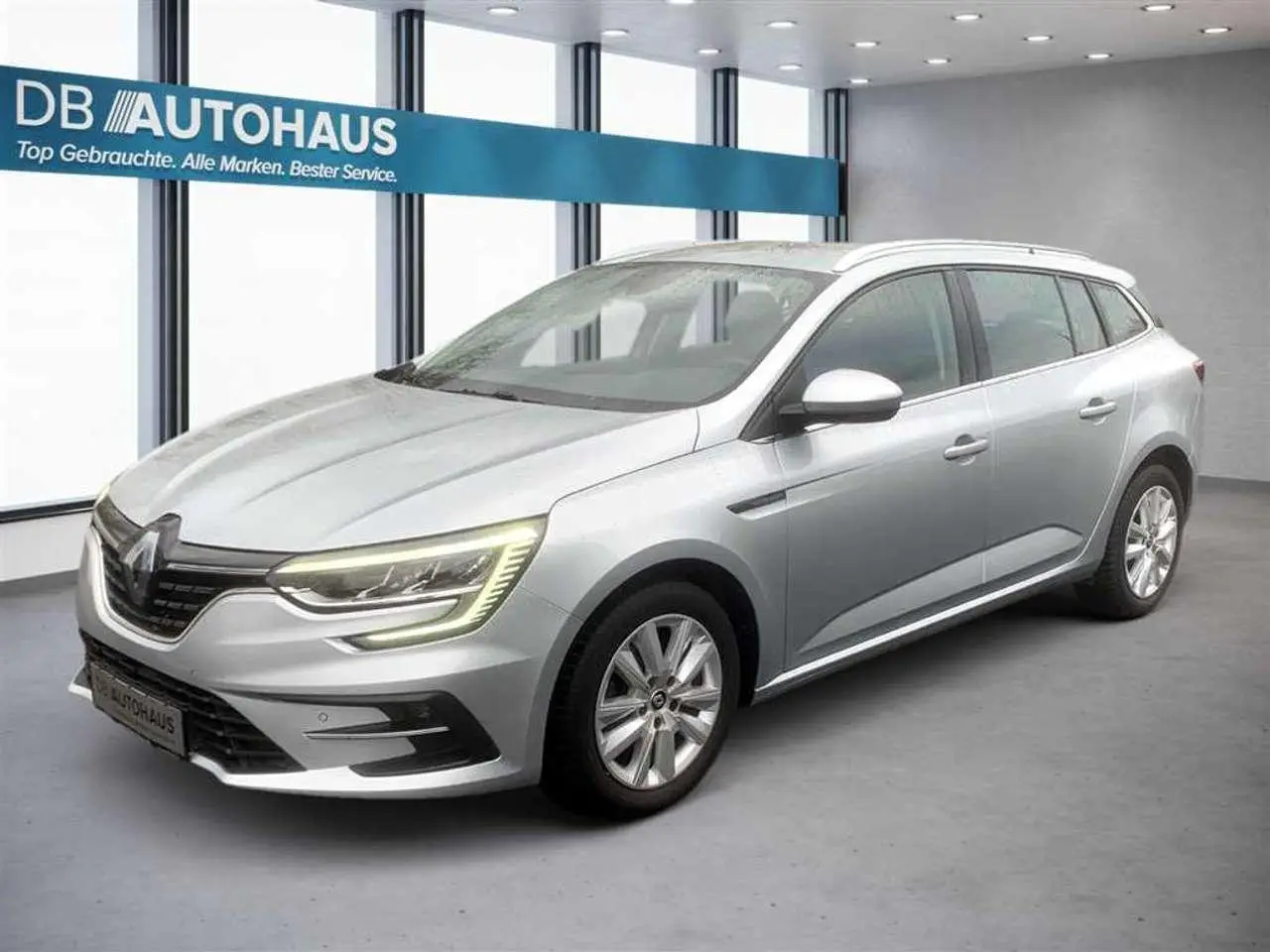 Photo 1 : Renault Megane 2022 Essence