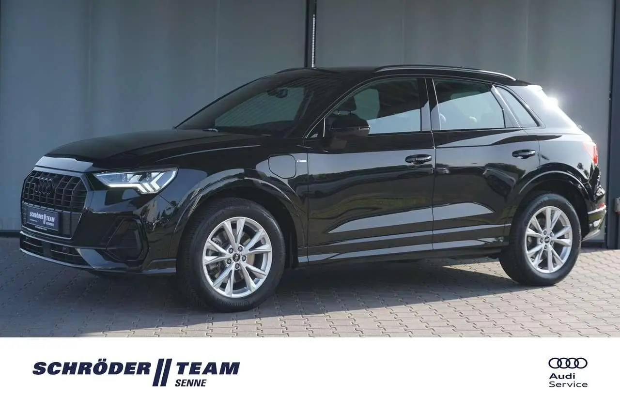 Photo 1 : Audi Q3 2021 Hybrid