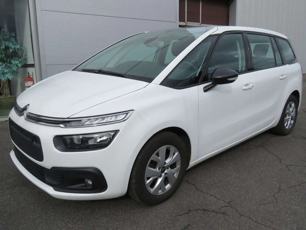 Photo 1 : Citroen C4 2021 Essence