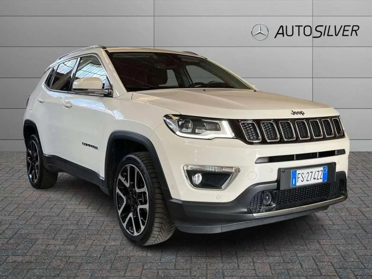 Photo 1 : Jeep Compass 2018 Petrol