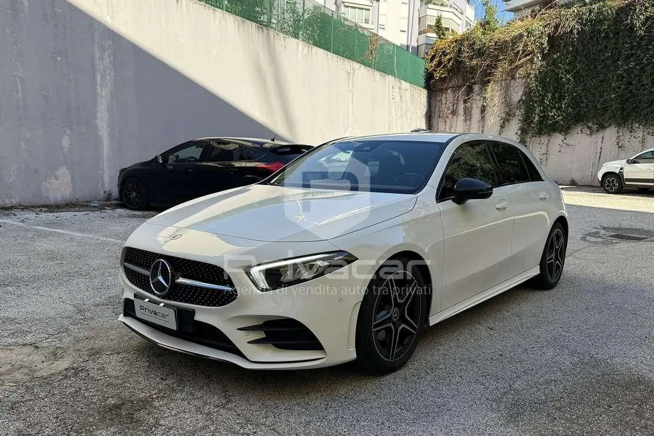 Photo 1 : Mercedes-benz Classe A 2021 Essence