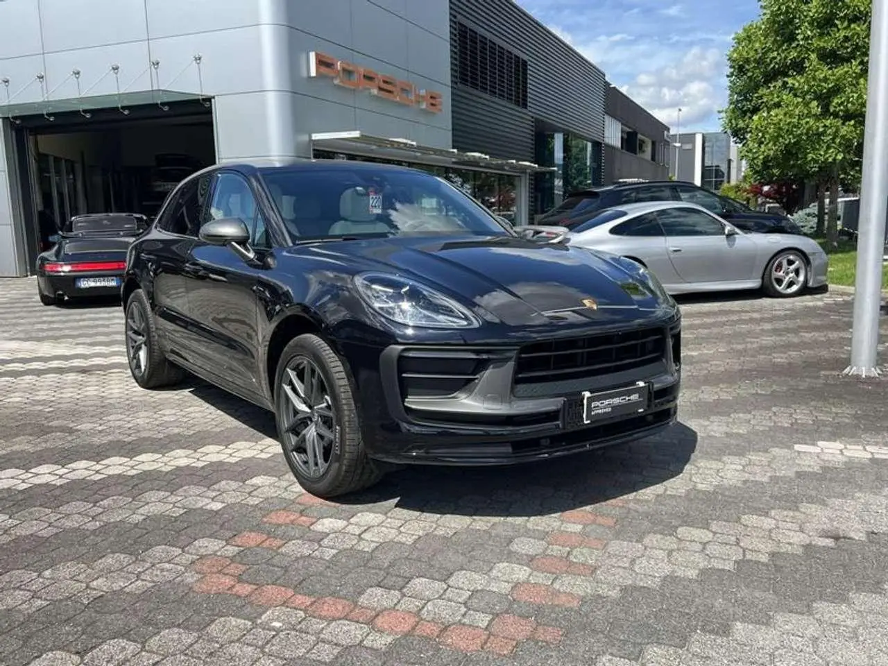 Photo 1 : Porsche Macan 2024 Petrol