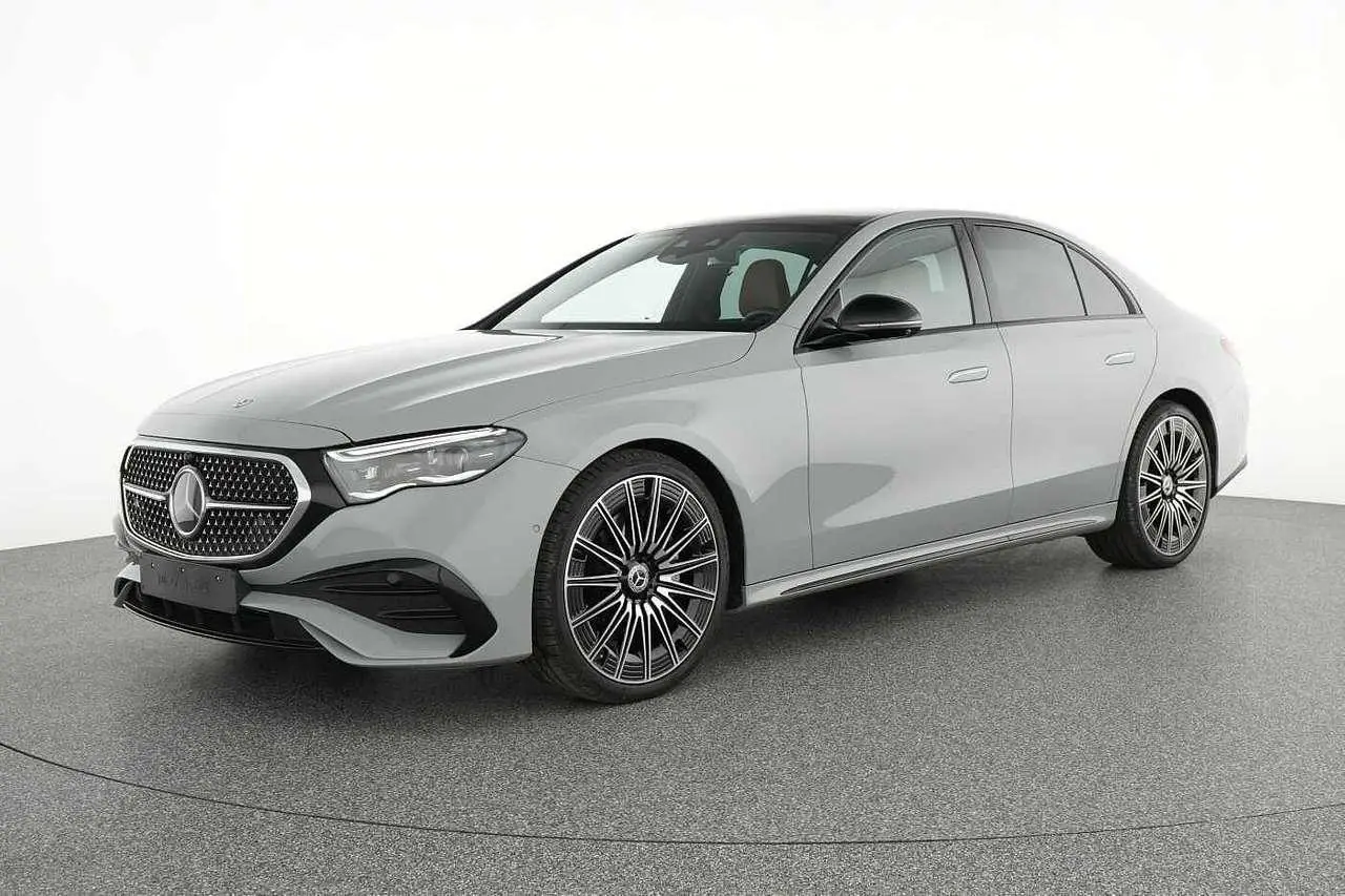 Photo 1 : Mercedes-benz Classe E 2023 Diesel