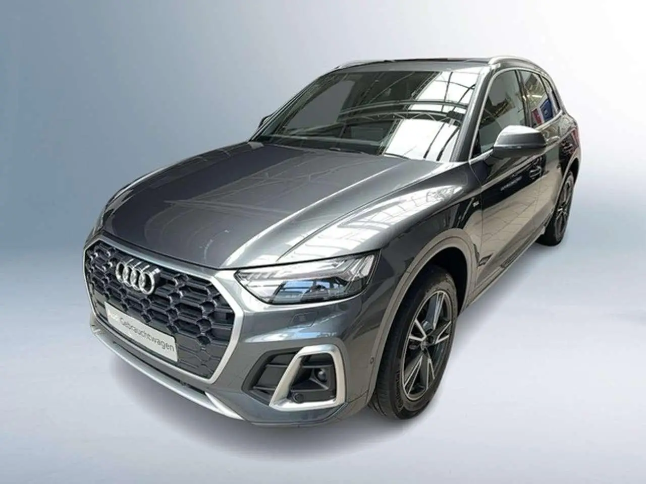 Photo 1 : Audi Q5 2021 Hybride