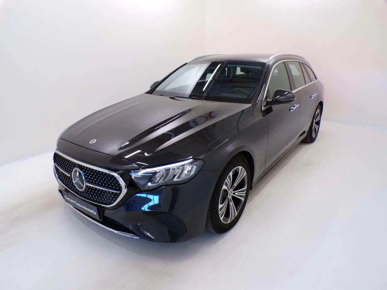 Photo 1 : Mercedes-benz Classe E 2024 Hybrid