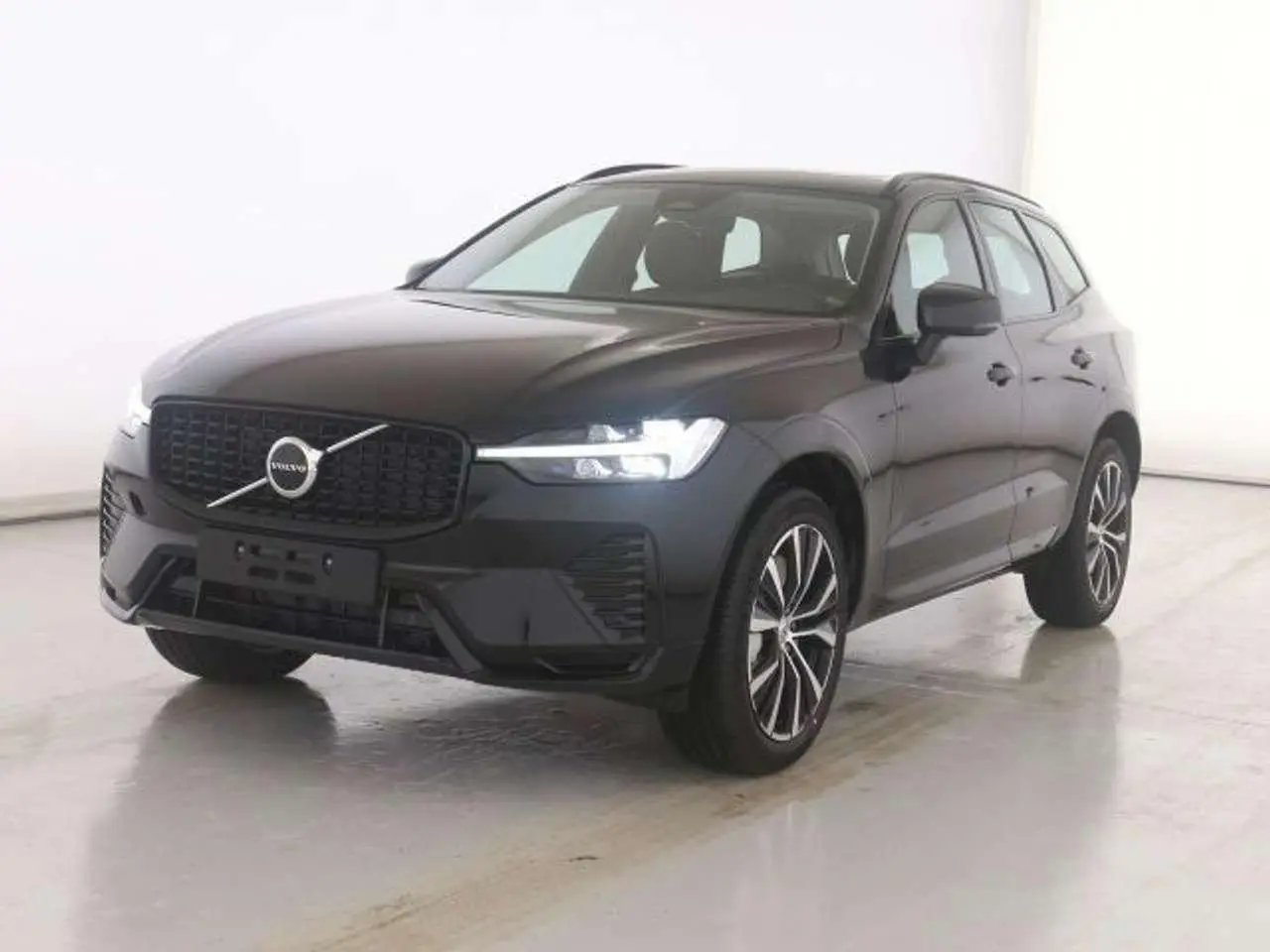 Photo 1 : Volvo Xc60 2024 Petrol