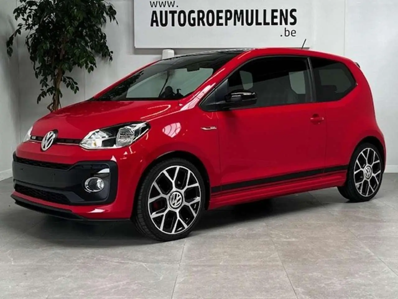 Photo 1 : Volkswagen Up! 2019 Petrol