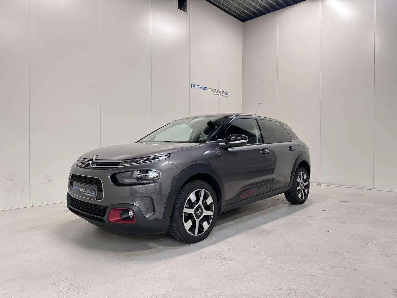 Photo 1 : Citroen C4 2019 Essence