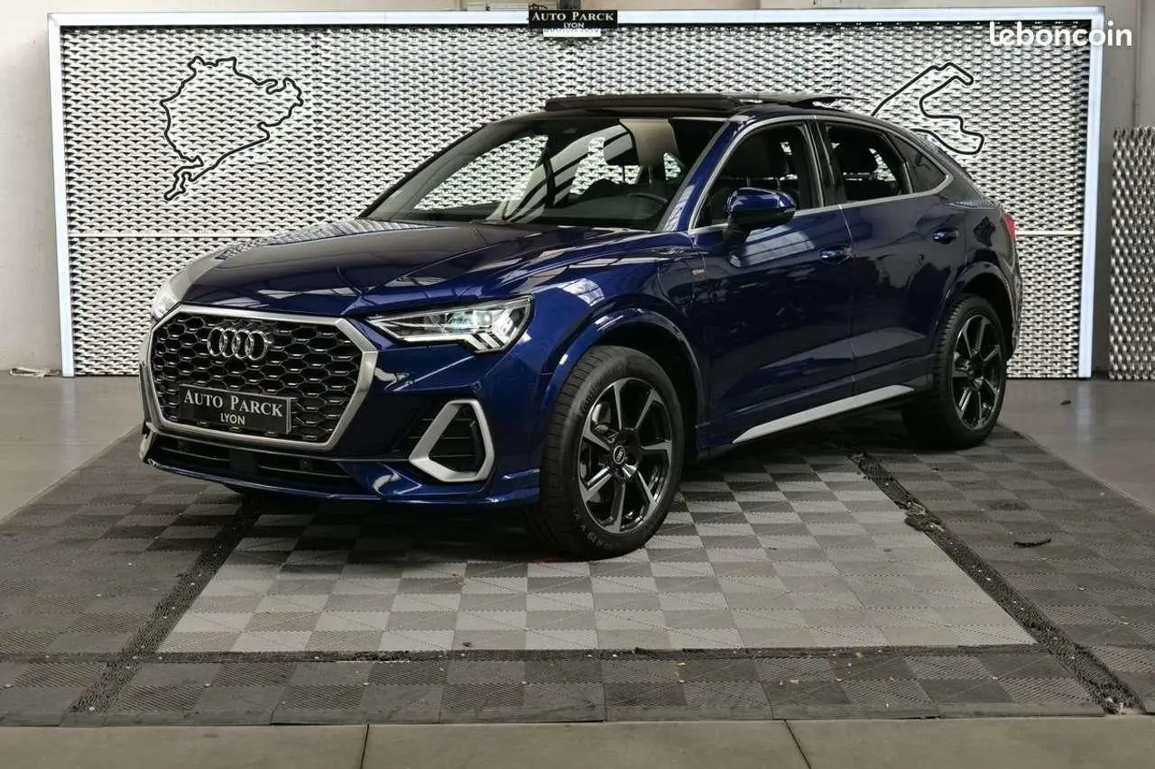 Photo 1 : Audi Q3 2021 Hybrid