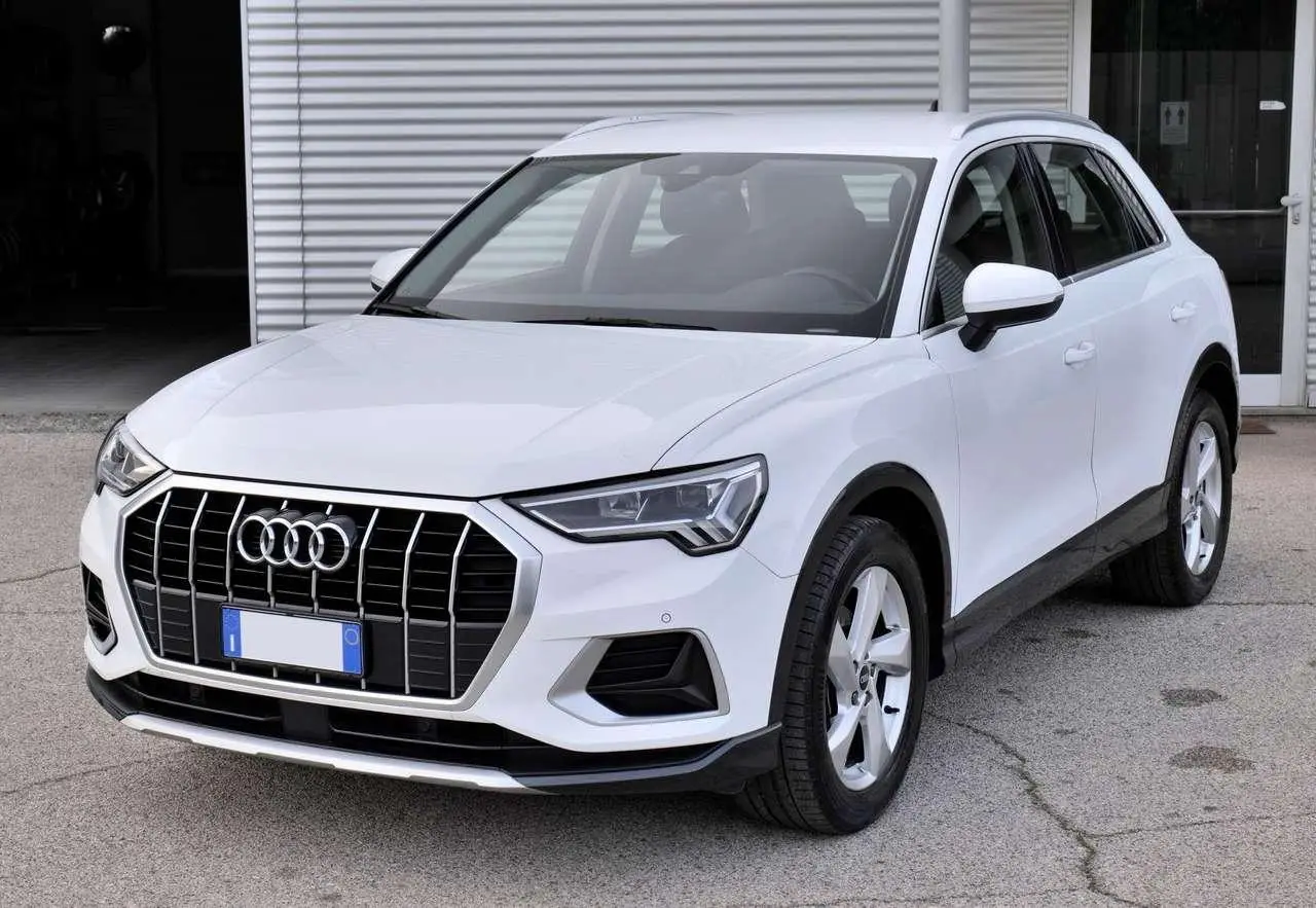 Photo 1 : Audi Q3 2021 Diesel