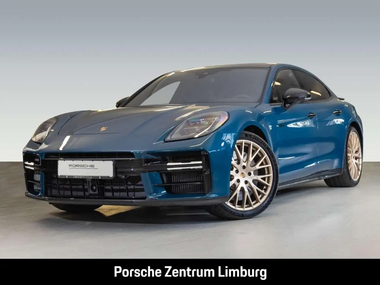 Photo 1 : Porsche Panamera 2024 Hybrid