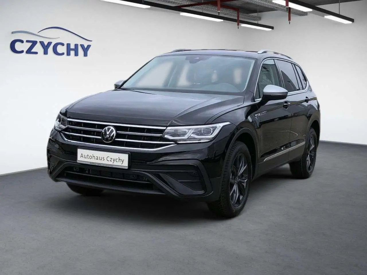 Photo 1 : Volkswagen Tiguan 2024 Petrol