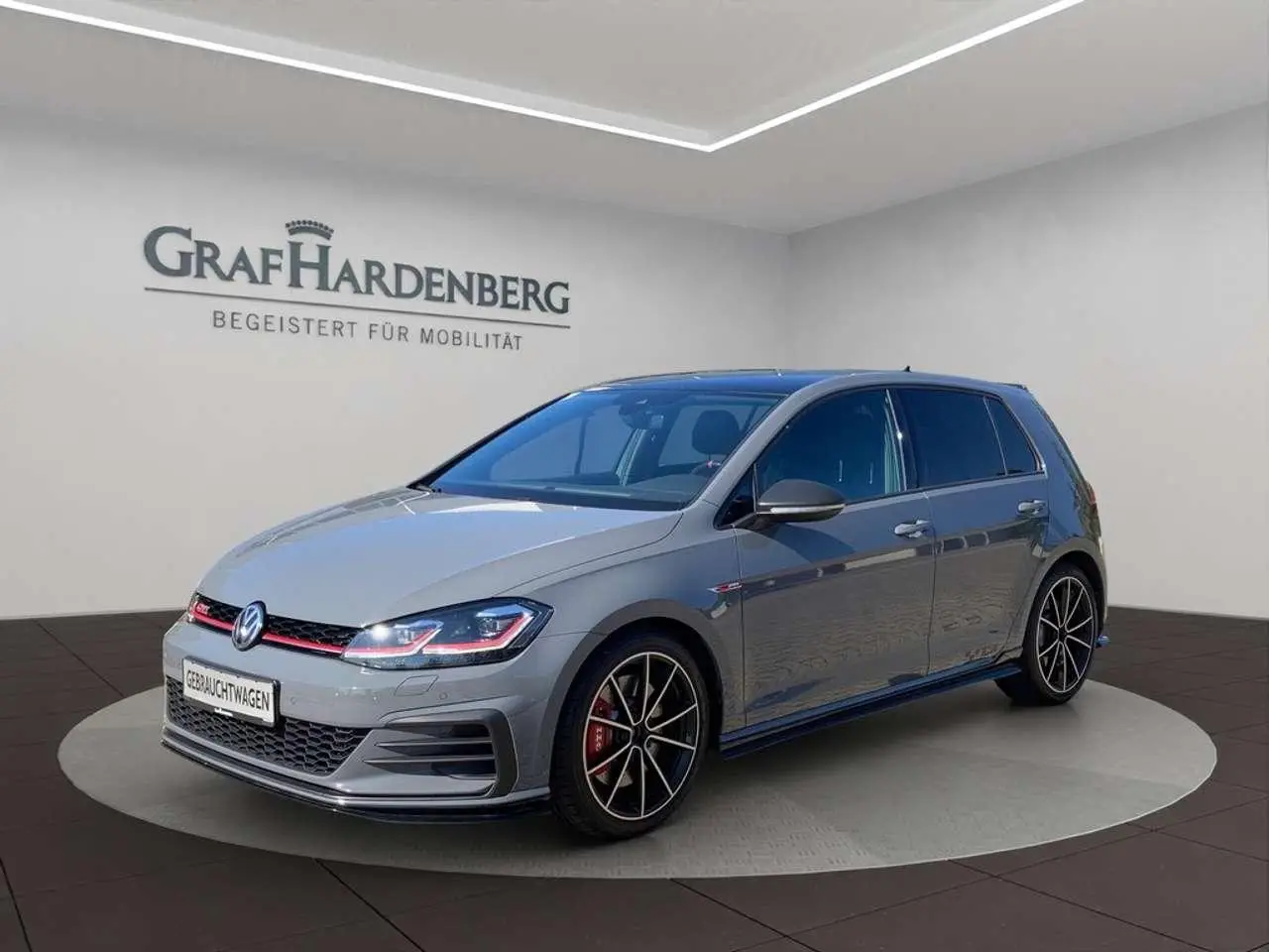 Photo 1 : Volkswagen Golf 2019 Essence