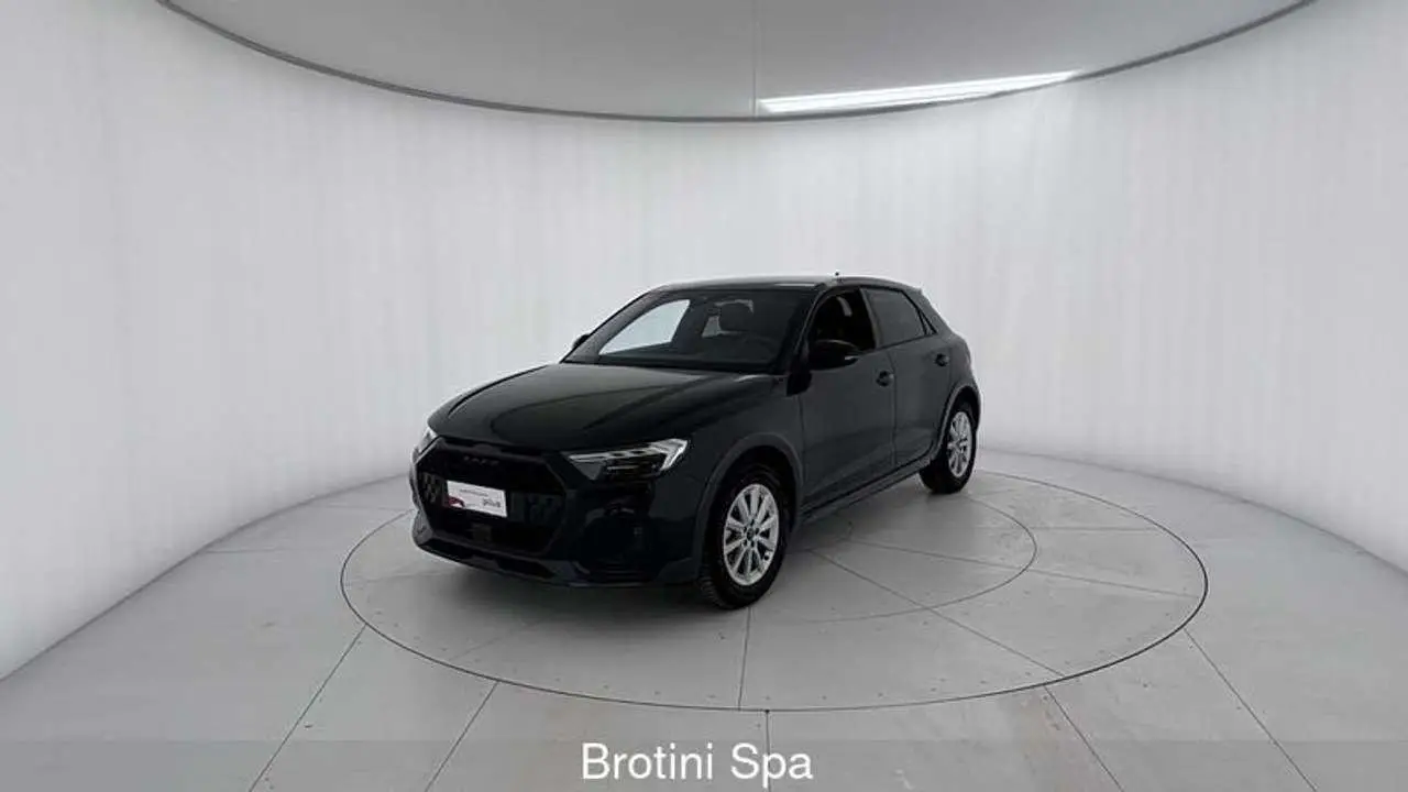 Photo 1 : Audi A1 2023 Petrol