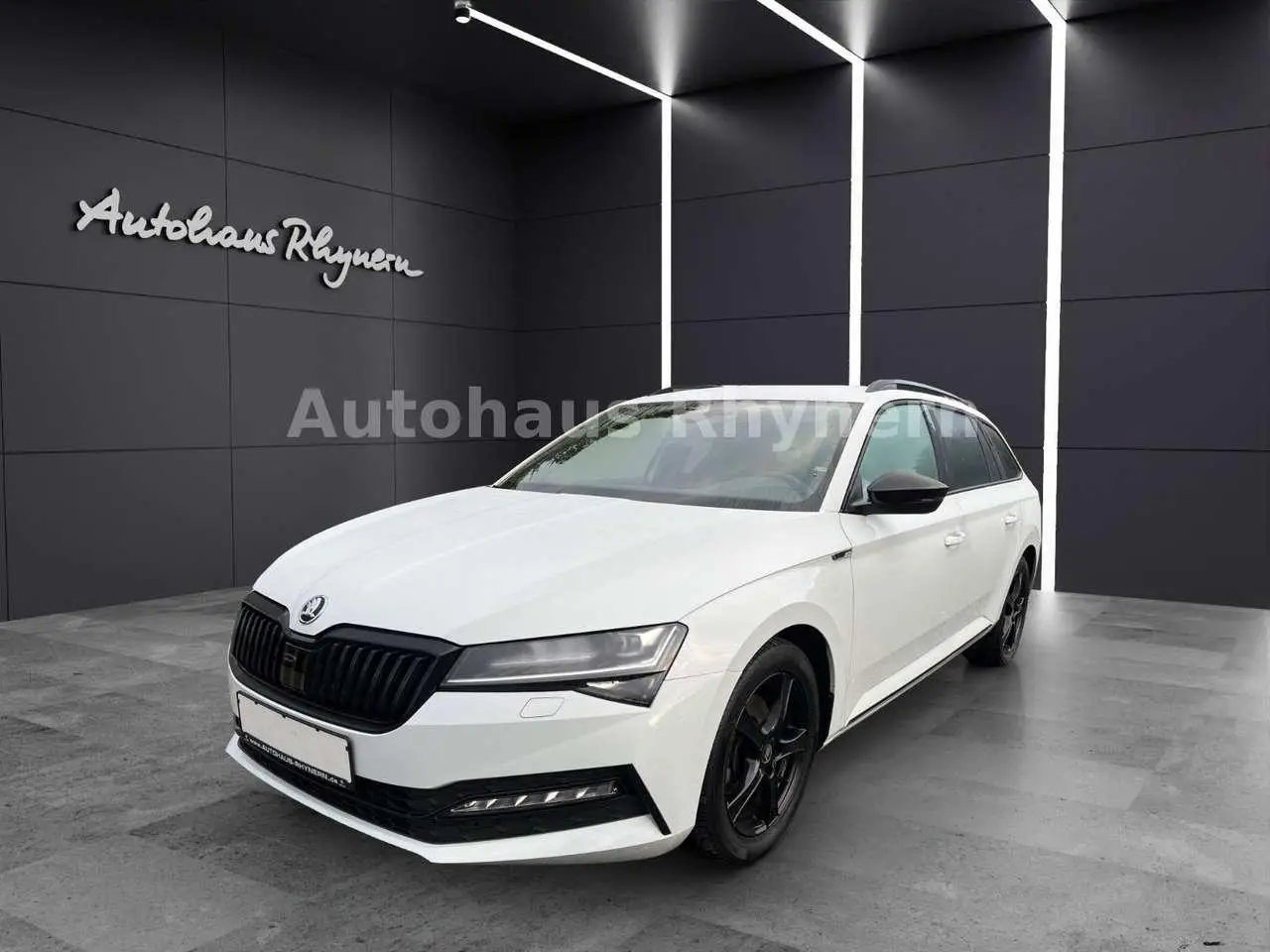 Photo 1 : Skoda Superb 2020 Petrol