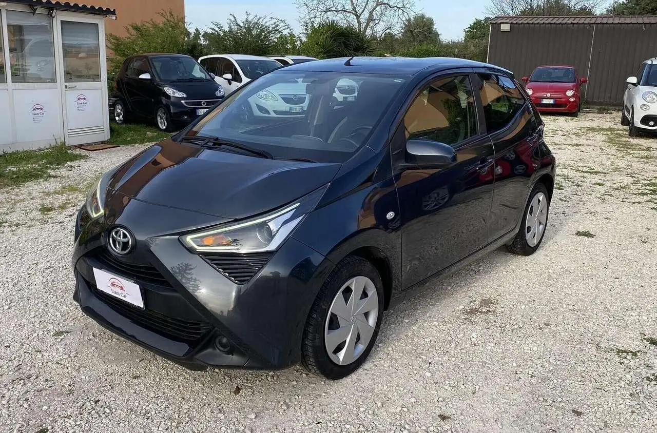 Photo 1 : Toyota Aygo 2018 Petrol