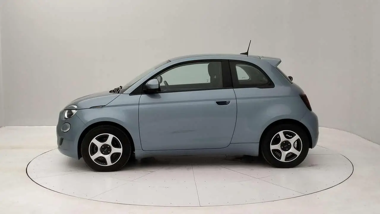 Photo 1 : Fiat 500 2021 Électrique