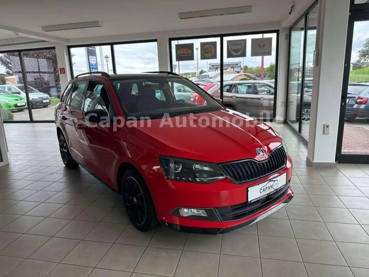 Photo 1 : Skoda Fabia 2016 Petrol