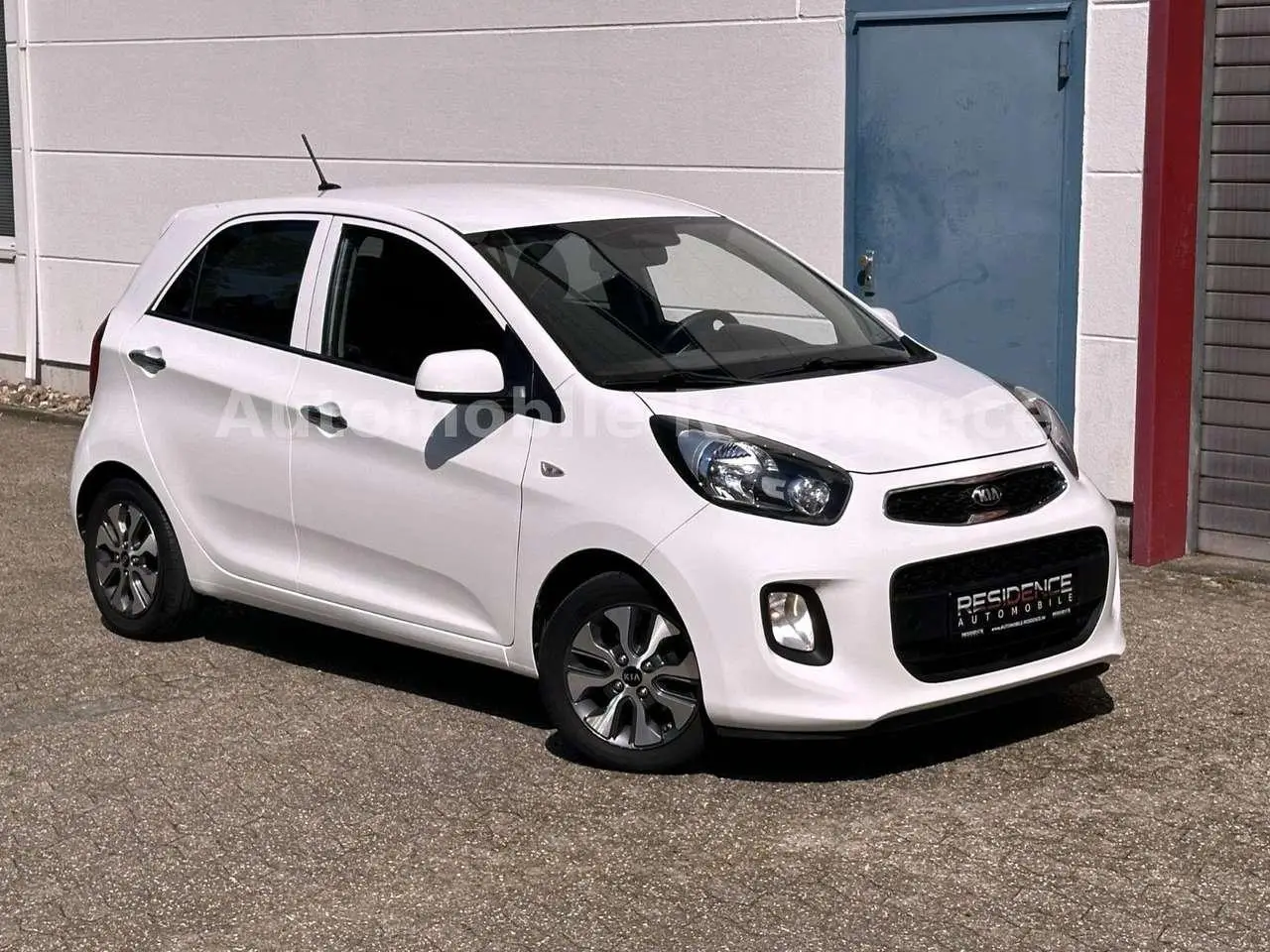 Photo 1 : Kia Picanto 2016 Petrol