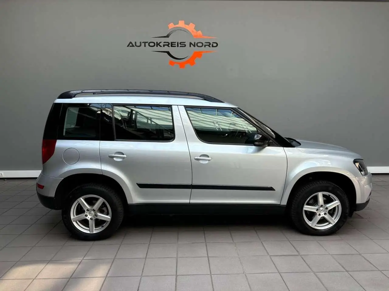 Photo 1 : Skoda Yeti 2017 Petrol