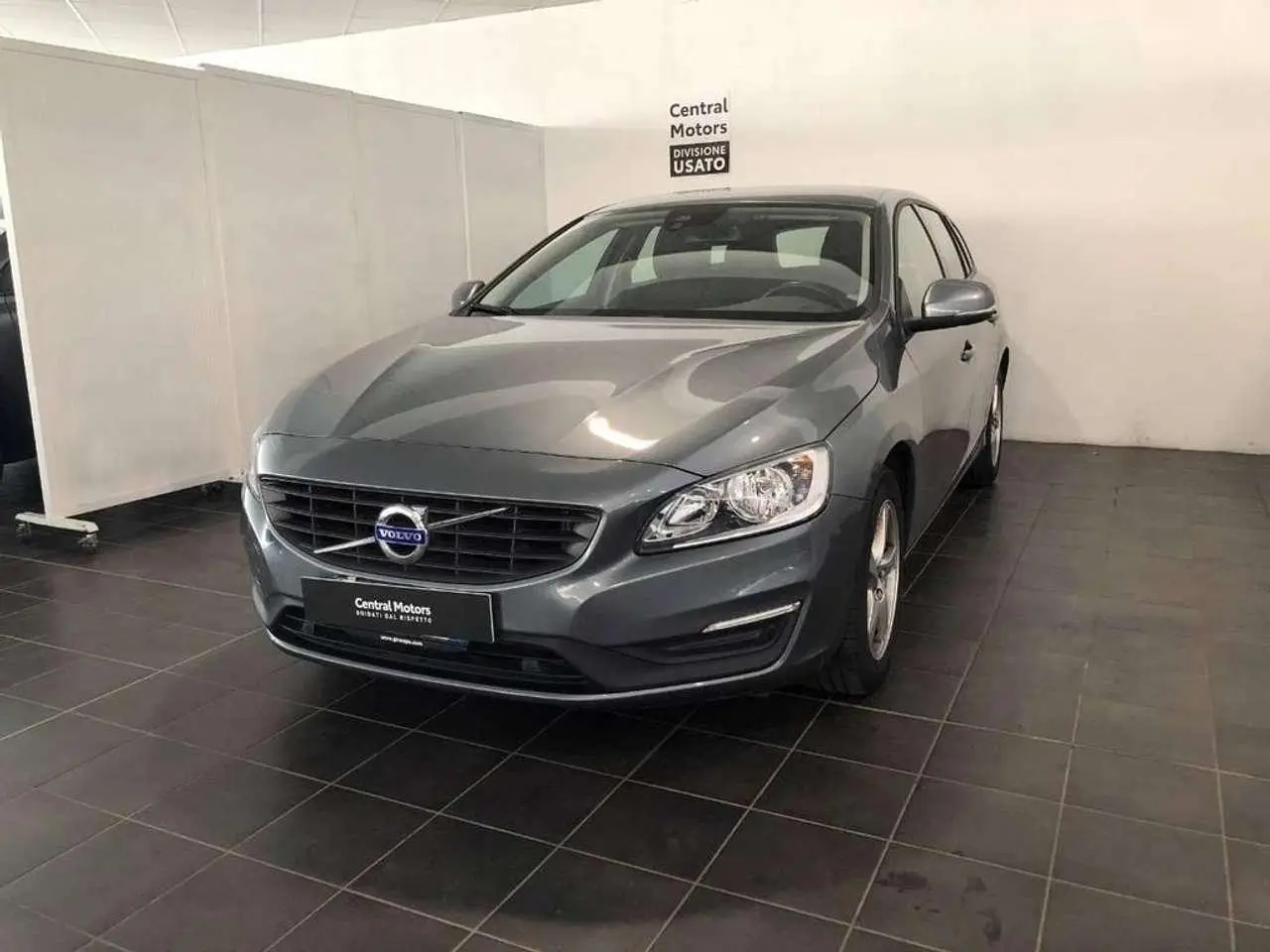 Photo 1 : Volvo V60 2017 Diesel