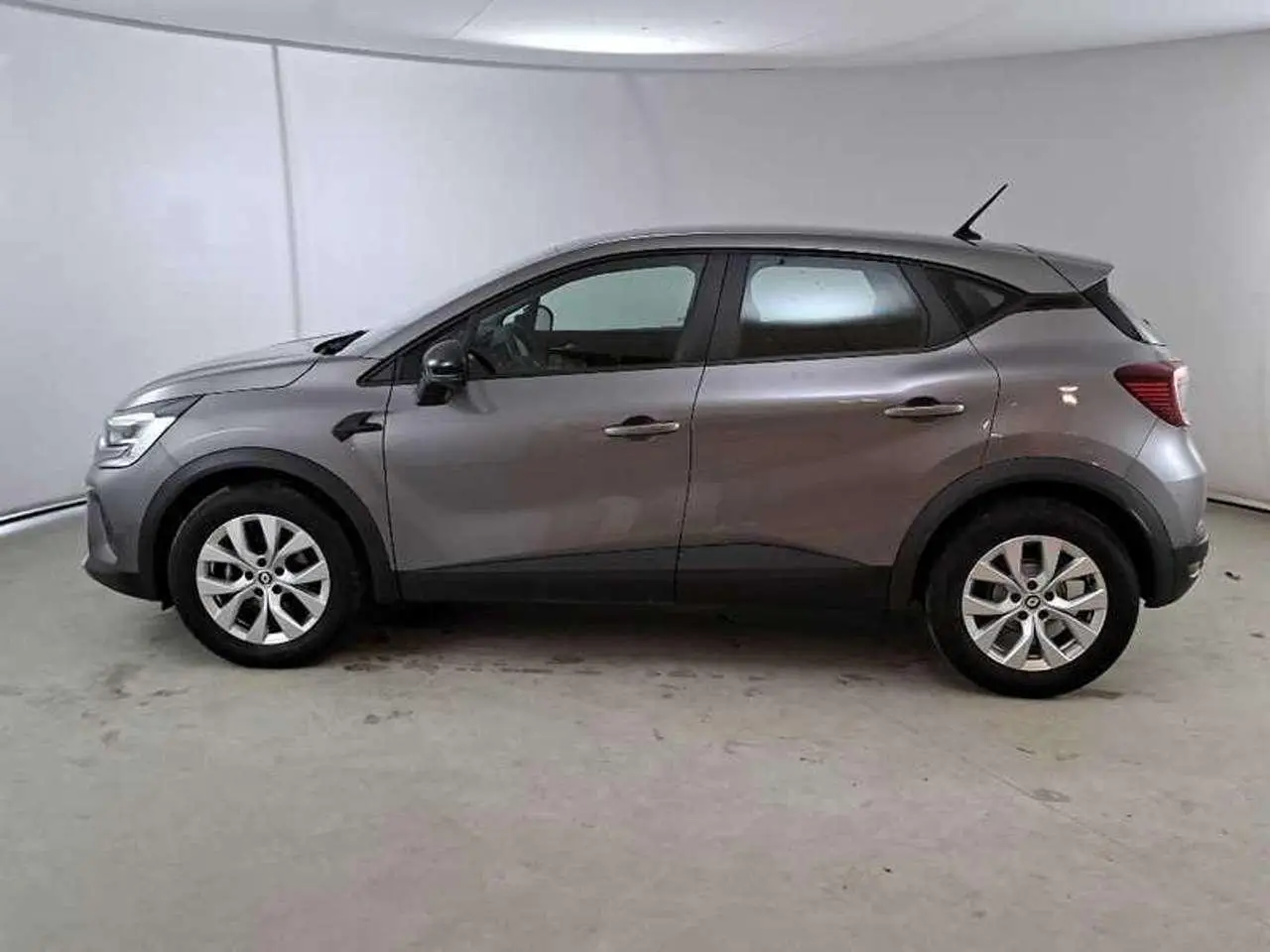 Photo 1 : Renault Captur 2021 GPL