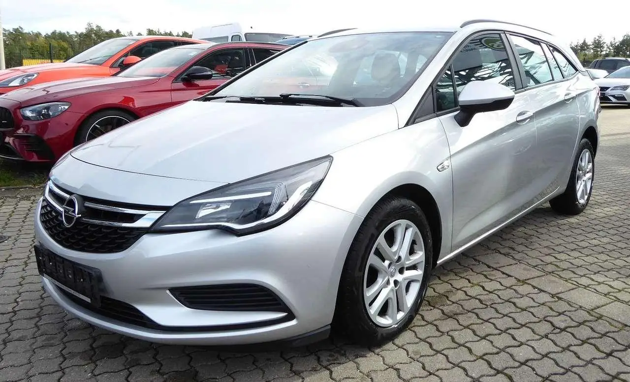 Photo 1 : Opel Astra 2019 Diesel