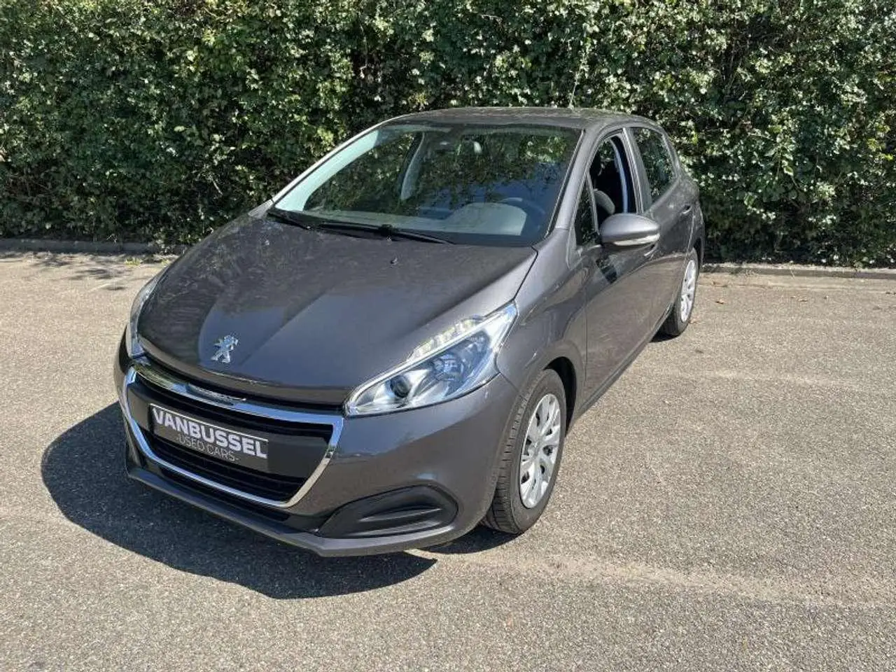 Photo 1 : Peugeot 208 2018 Petrol