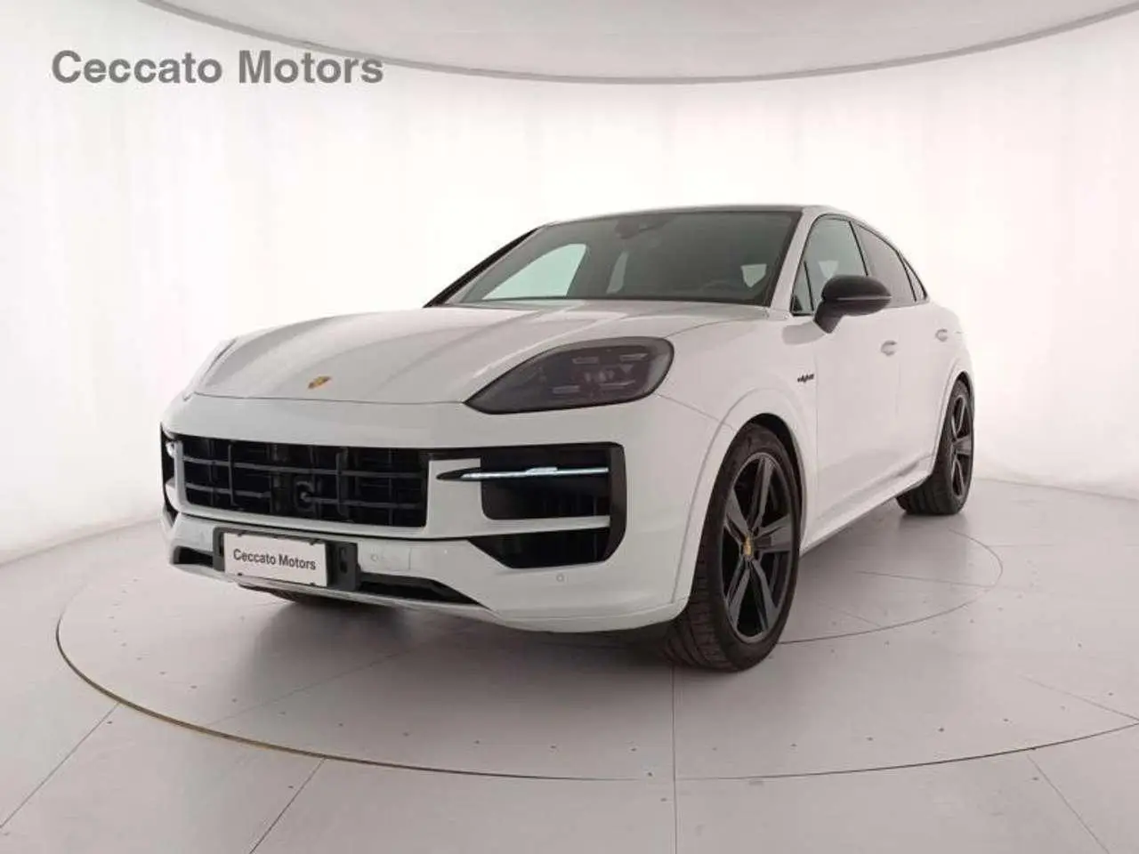 Photo 1 : Porsche Cayenne 2023 Hybrid