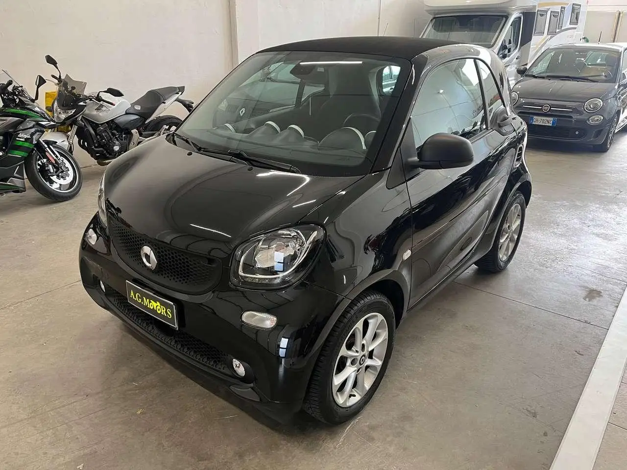 Photo 1 : Smart Fortwo 2018 Petrol