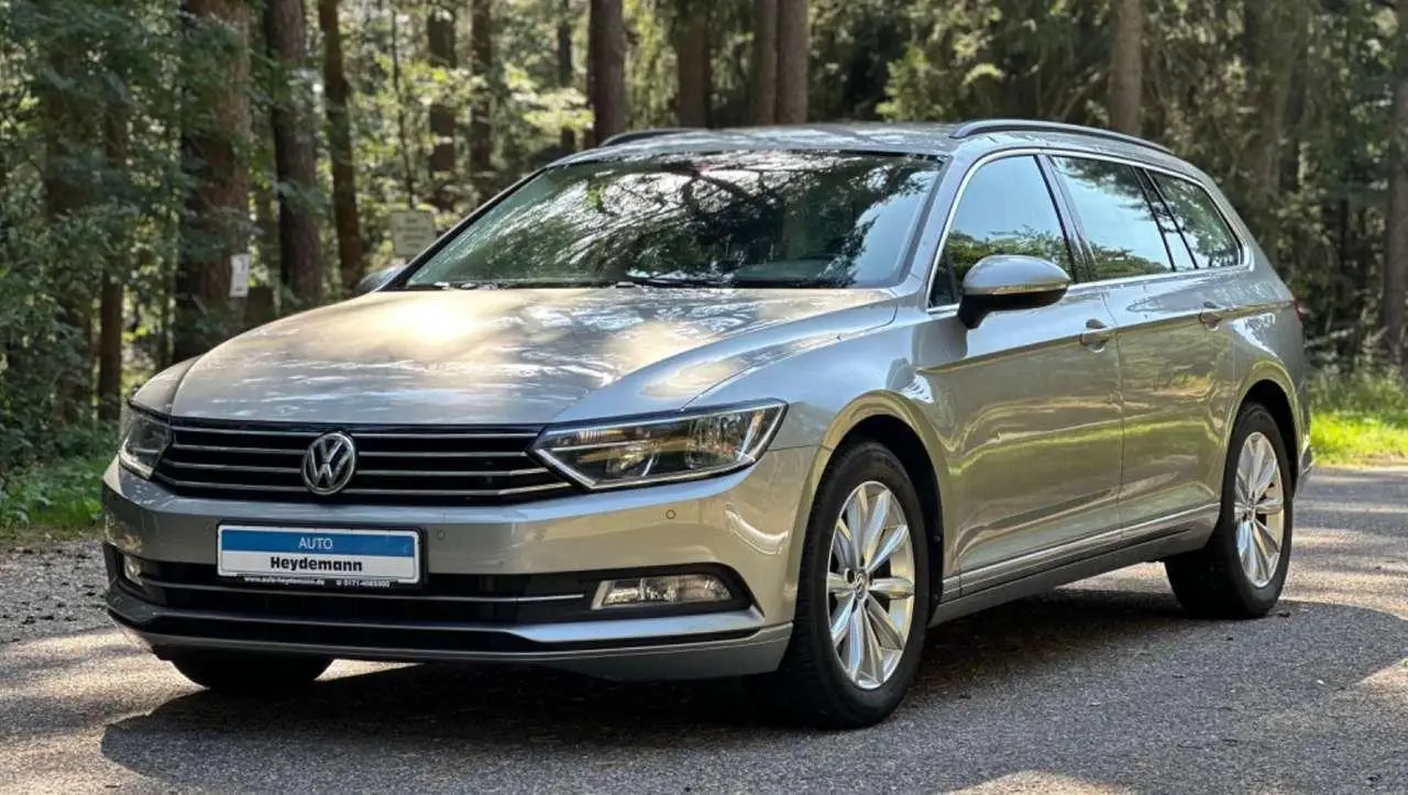 Photo 1 : Volkswagen Passat 2015 Diesel